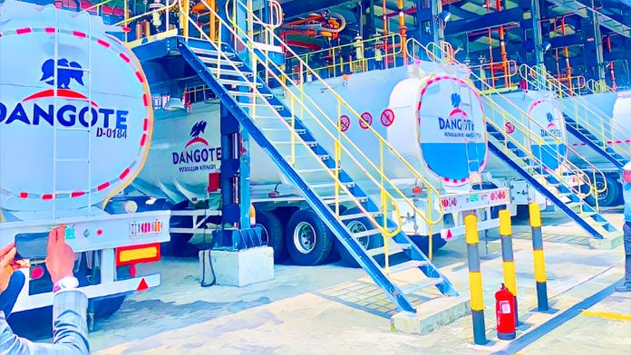 Dangote refinery slashes petrol gantry price by N75 a litre